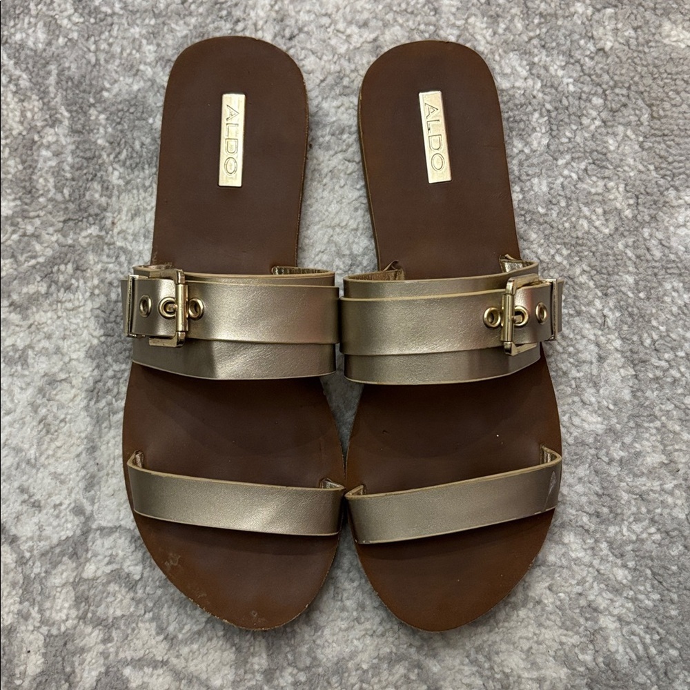 Aldo size 9 gold sandals